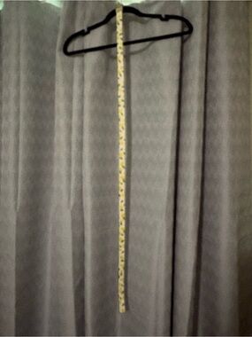 Women’s reversible belt.
